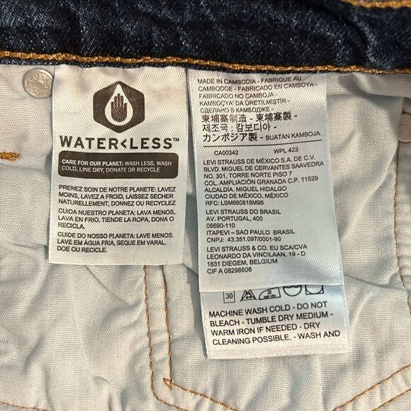 Levi’s Premium 501 ORIGINAL FIT HIGH RISE WOMEN'S SHORTS - Picture 10 of 14